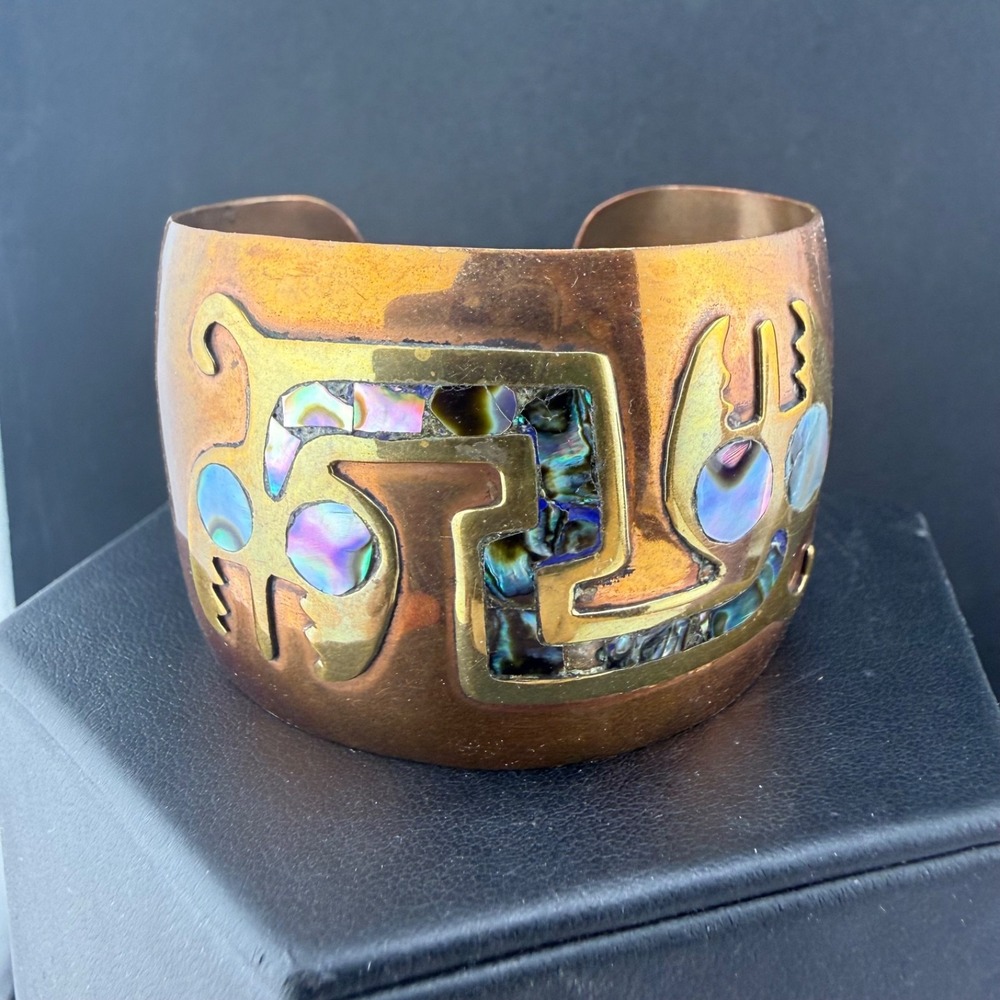 Vintage Western Cuff Bracelet Abalone Inlay Copper Tone 6”